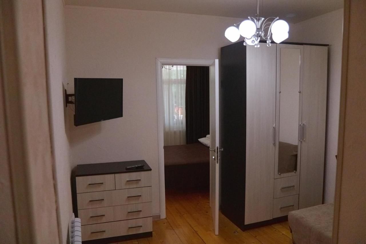 Мини-отель Gnezdo Beloy Sovy Mini Hotel Гагра
