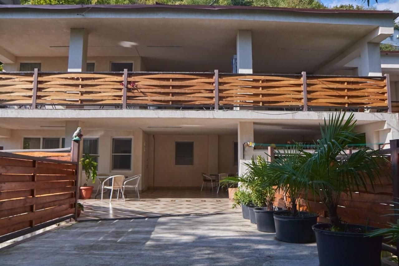 Мини-отель Gnezdo Beloy Sovy Mini Hotel Гагра-32
