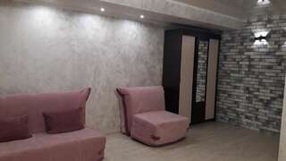 Мини-отель Gnezdo Beloy Sovy Mini Hotel Гагра Семейный номер с террасой-1