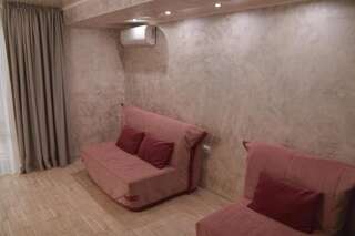 Мини-отель Gnezdo Beloy Sovy Mini Hotel Гагра Семейный номер с террасой-2